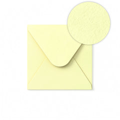 Ivoorkleurig Kuvert met Hamerslagmotief 130 x 130 mm
