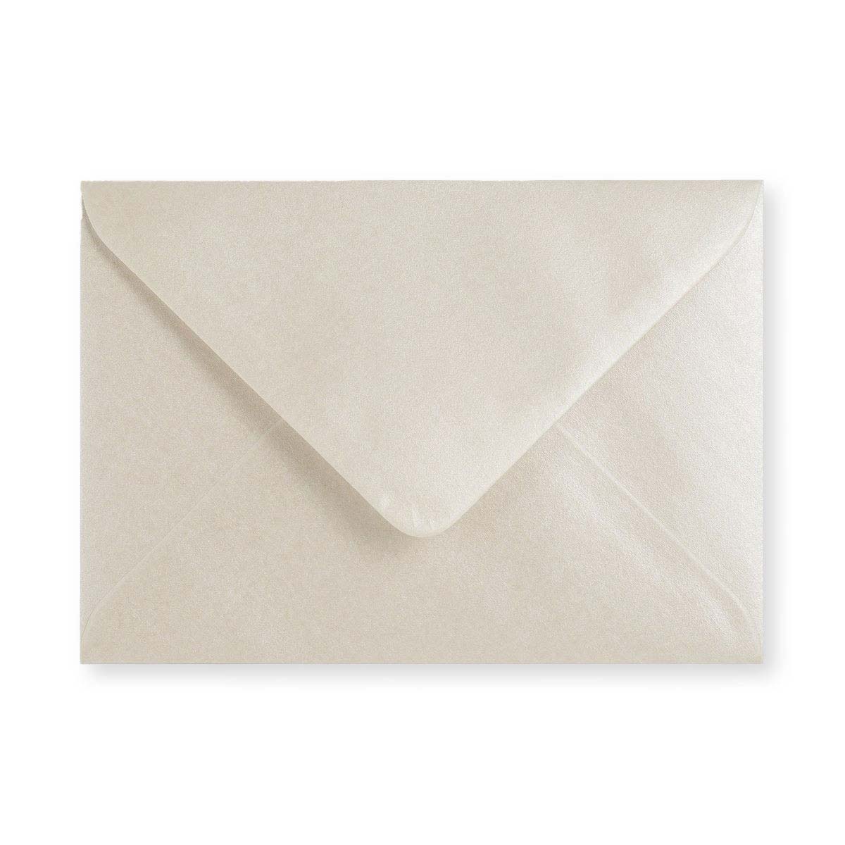 114x162 mm (C6) Grijswitte glanzende envelop