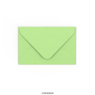 lichtgroen gekleurde envelop 65x94 mm